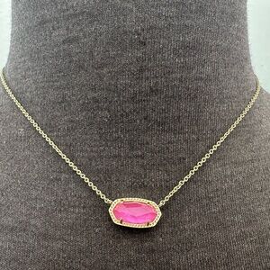 Kendra Scott Gold Pendant Necklace in Azalea Allusion